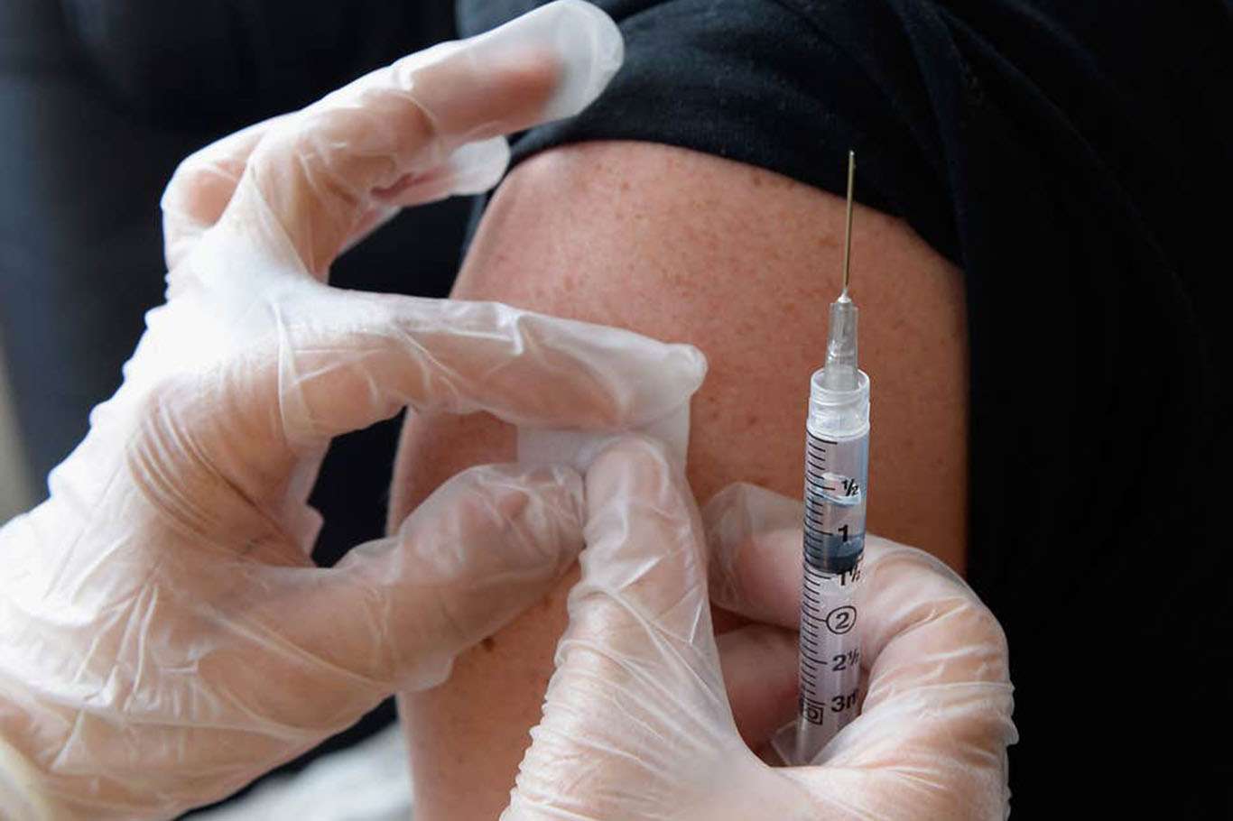 İsviçre'de 5 kişi Coronavirus aşısını yaptırdıktan sonra öldü